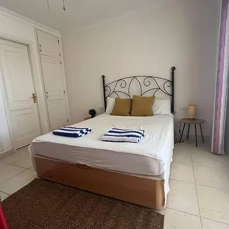 Smeraldo Tenerife San Eugenio Apartment